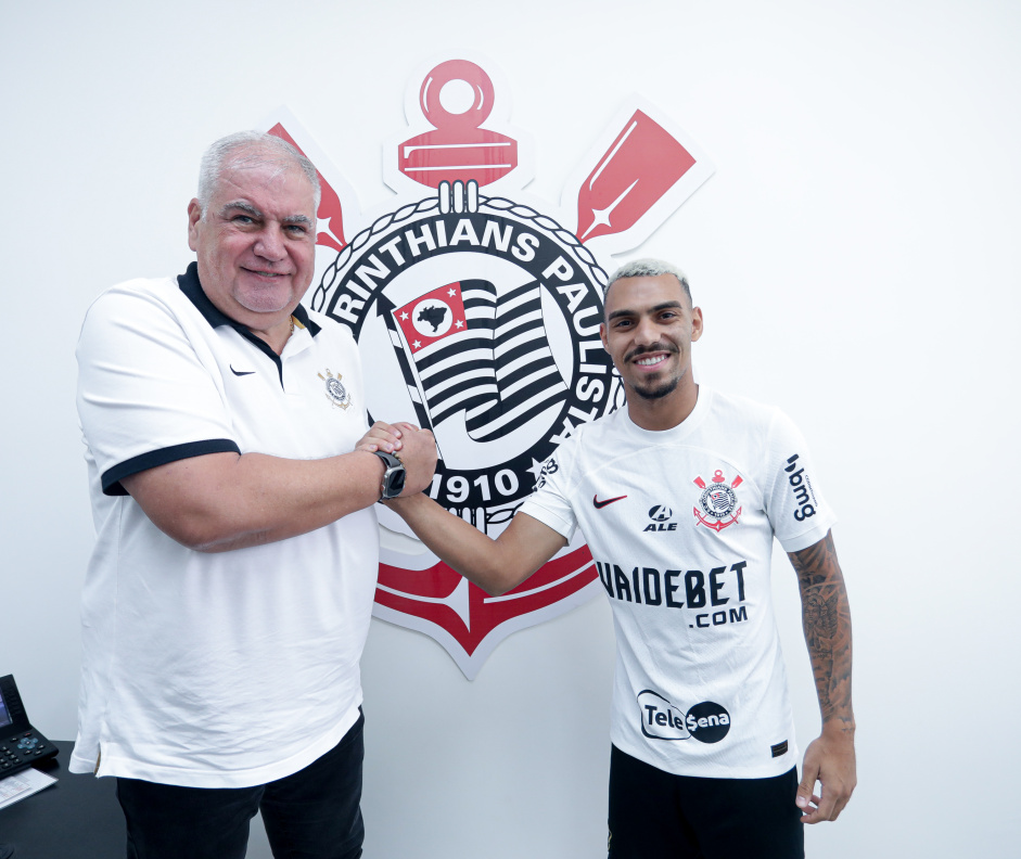 CORINTHIANS ANUNCIA CONTRATAÇÃO DE MATHEUZINHO; VEJA DETALHES DO CONTRATO