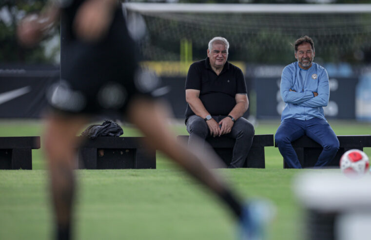 CORINTHIANS NEGOCIA COM MAIS DOIS JOGADORES PARA REFORÇAR O ELENCO, DIZ NETO